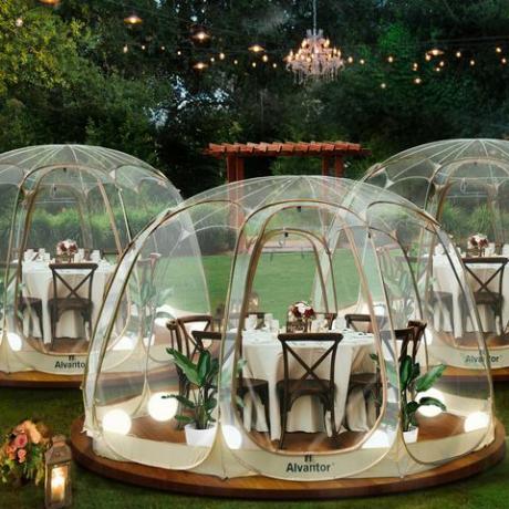 Idées de fête dans le jardin tente à bulles en plein air