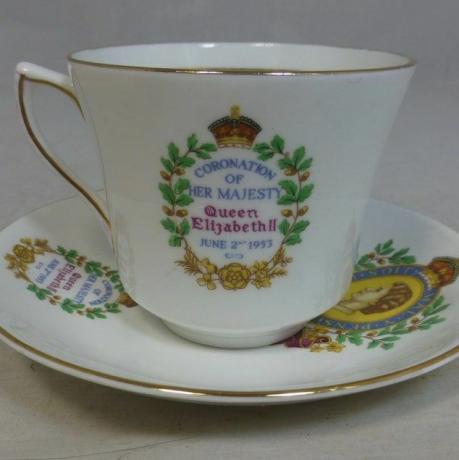 Coupe du Couronnement de la Reine Elizabeth II Vintage